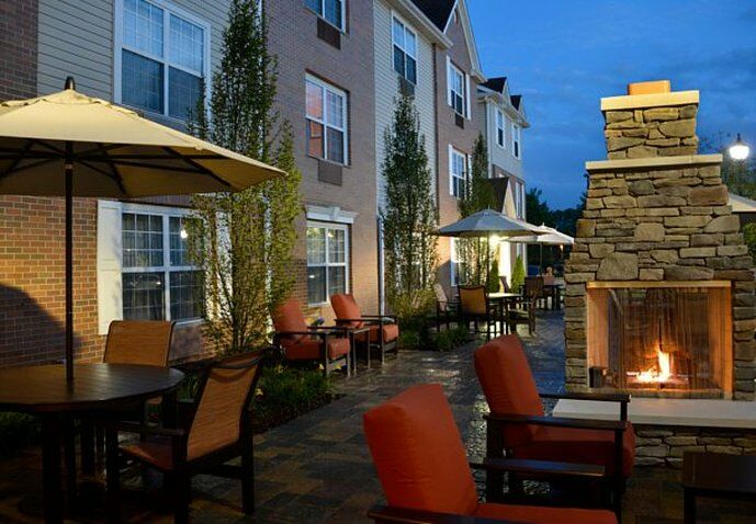Towneplace Suites By Marriott East Lansing Exterior foto